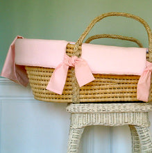 Load image into Gallery viewer, Pique Moses Basket